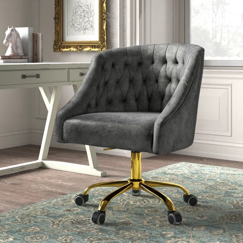 Silla de trabajo Louise Velvet seleccionada a mano